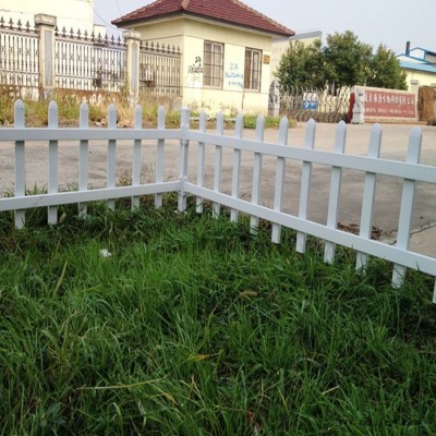 **pvc草坪護欄pvc花園護欄pvc公園護欄質量保證